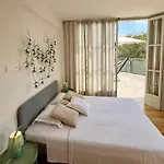 Apartment Centre Luxury Renovated