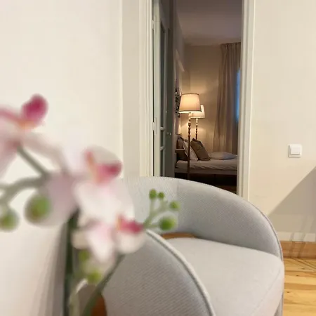 Centre Luxury Renovated 니코시아