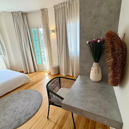 Athina Centre Luxury Renovated *