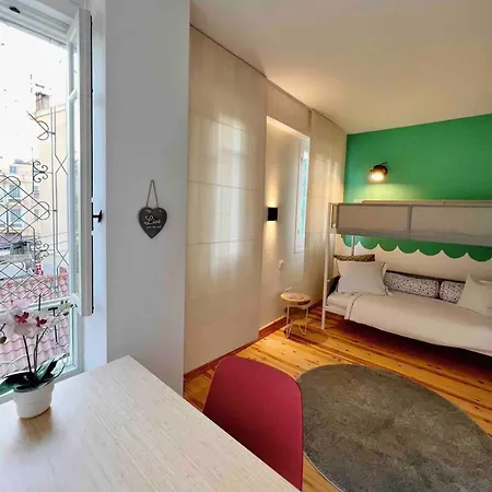 아파트 Centre Luxury Renovated 니코시아