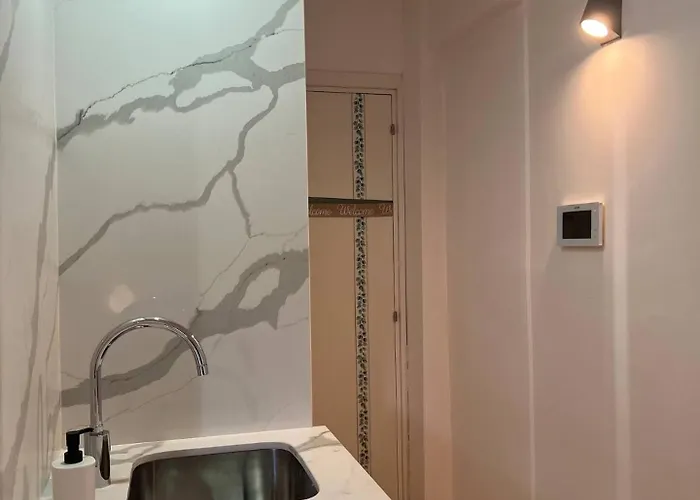 Centre Luxury Renovated Lägenhet Nicosia